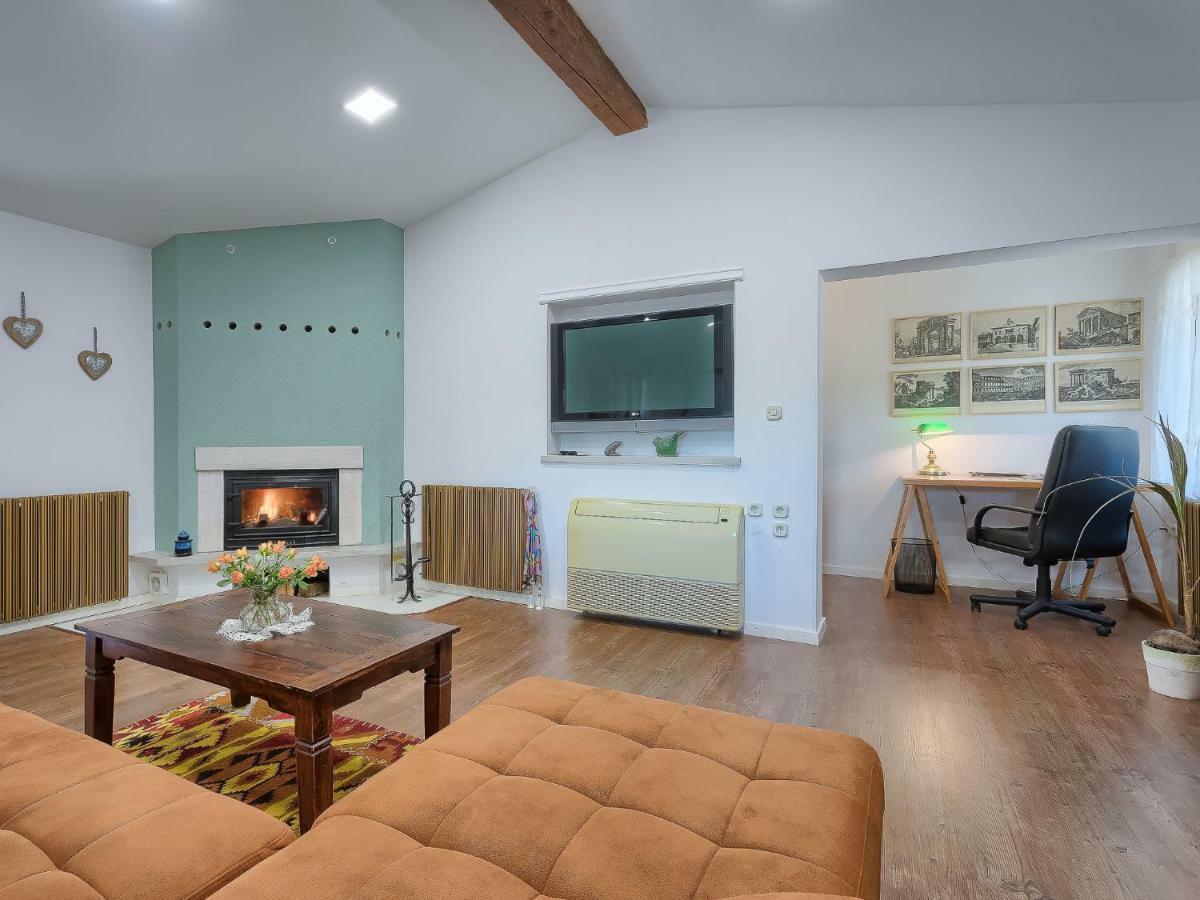 Holiday Home Country House D&D By Interhome Pula Buitenkant foto