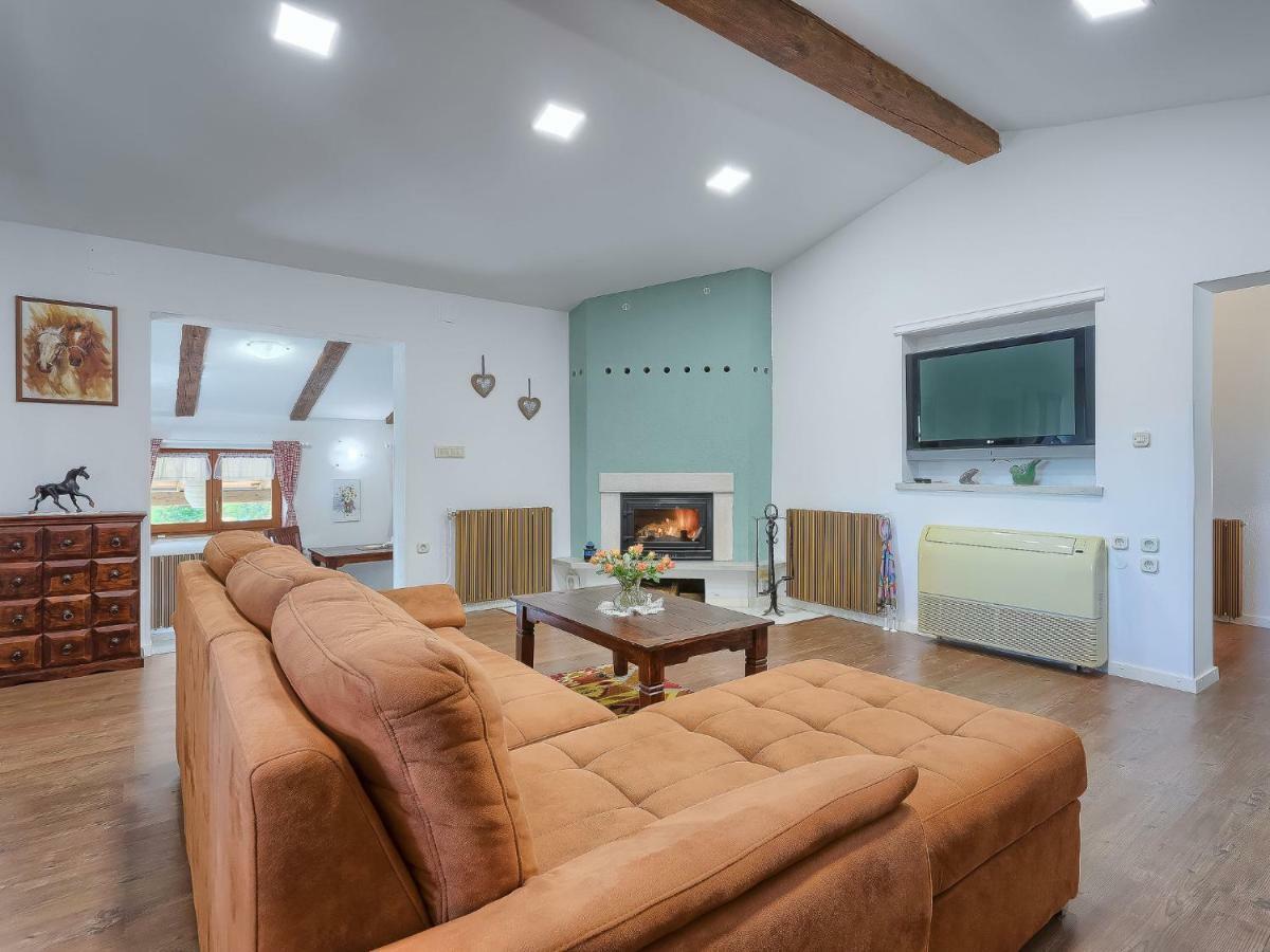Holiday Home Country House D&D By Interhome Pula Buitenkant foto